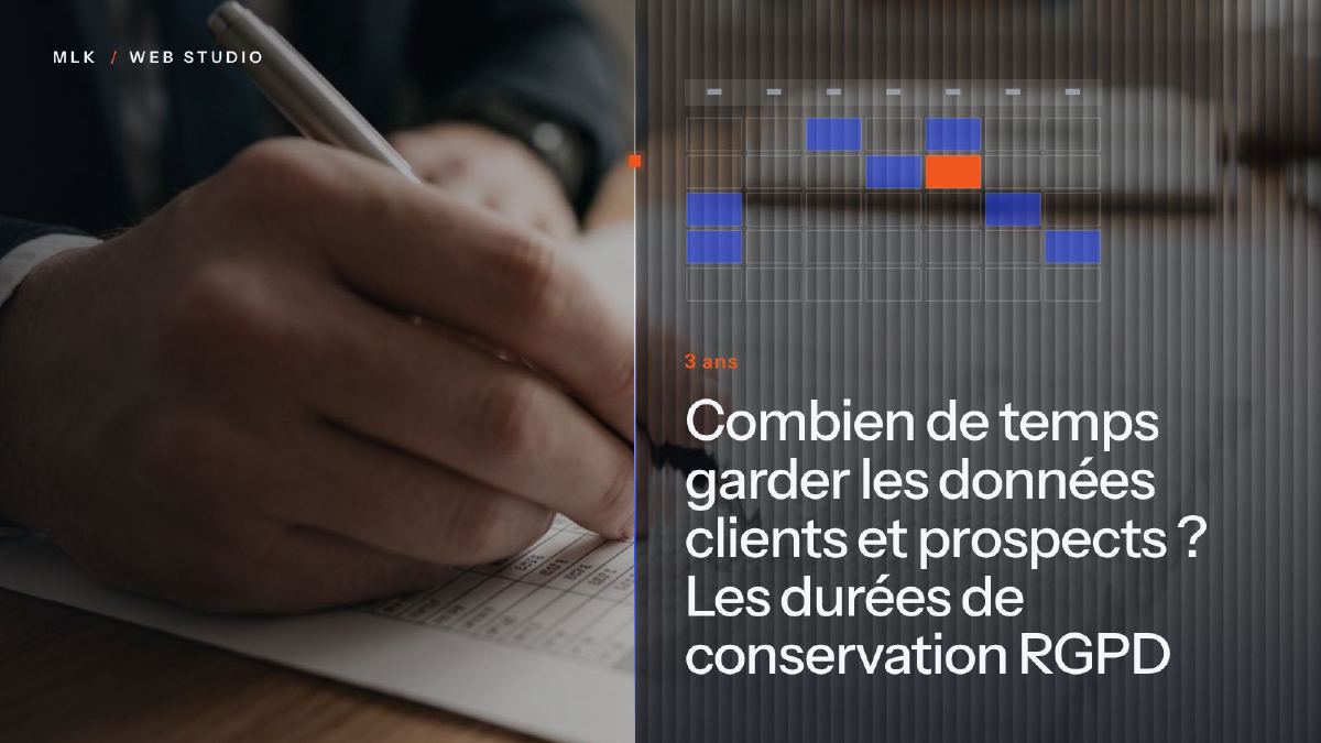 Le titre de l’article en blanc sur un panneau de verre cannelé, devant la photo d’une grille de calendrier aux créneaux réservés